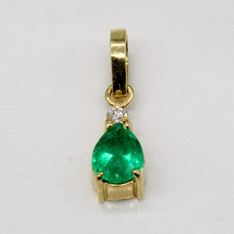 Emerald & Diamond Pendant | 0.68ct, 0.05ct |