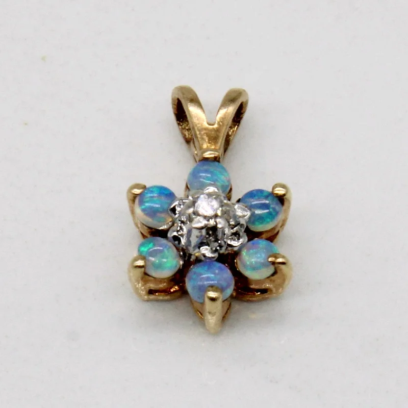 Opal & Diamond pendant | 0.13ctw, 0.005ct |